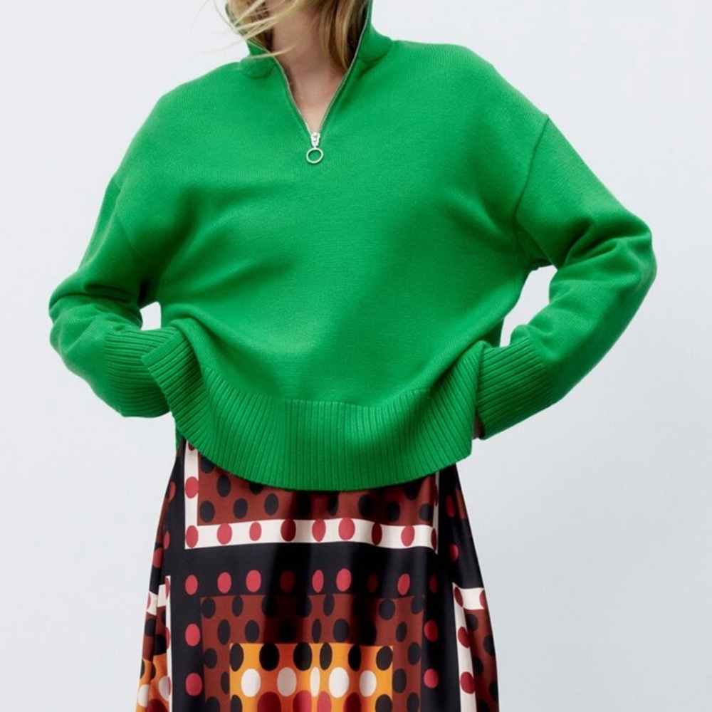 ZARA KNIT ZIP SWEATER
